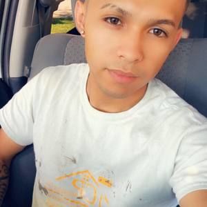 Meet your Posher, Carlos